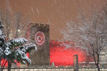 Kayseri'de yoğun kar yağışı etkili oldu