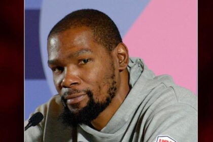 Nowitzki'nin rekorunu kıran Kevin Durant, NBA tarihine geçti