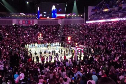 NBA’in Londra Seferinde Grönland Şoku: ABD Milli Marşı, Bu Çığlıkla Kesildi