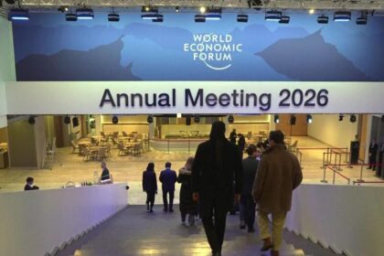 Davos Trumpı bekliyor Ne olacak