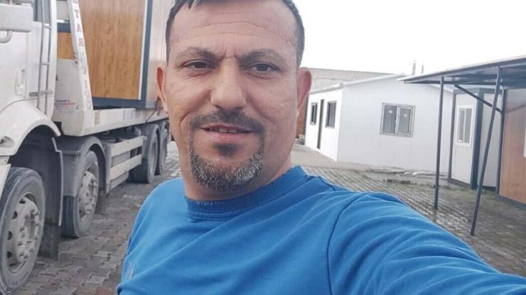 Salihli'de otomobil elektrik direğine çarptı: 1 ölü, 2 yaralı