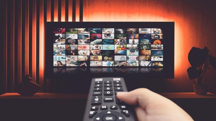 19 OCAK YAYIN AKIŞI: Bugün Televizyonda Neler Var? Bu Akşam Uzak Şehir Var Mı? İşte 19 Ocak Pazartesi TV Yayın Akışı...