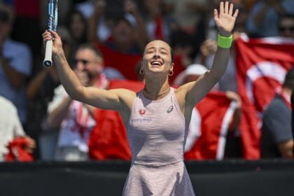 Zeynep Sönmez, Avustralya Açık'ta bir kez daha tarih yazdı