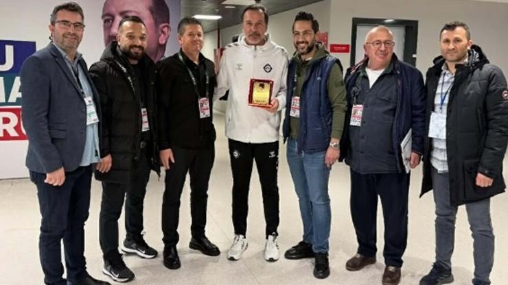 Denizli İdmanyurdu fren yaptı