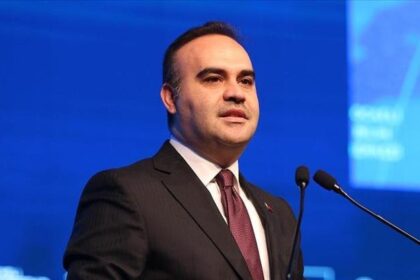 Bakan Kacır: DENEYAP Atölyeleri öğrenci seçme sınavı başvuruları başladı