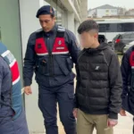 Samsun'da 17 yaşındaki çocuk yüklü miktarda uyuşturucu hapla yakalandı | NTV Haber