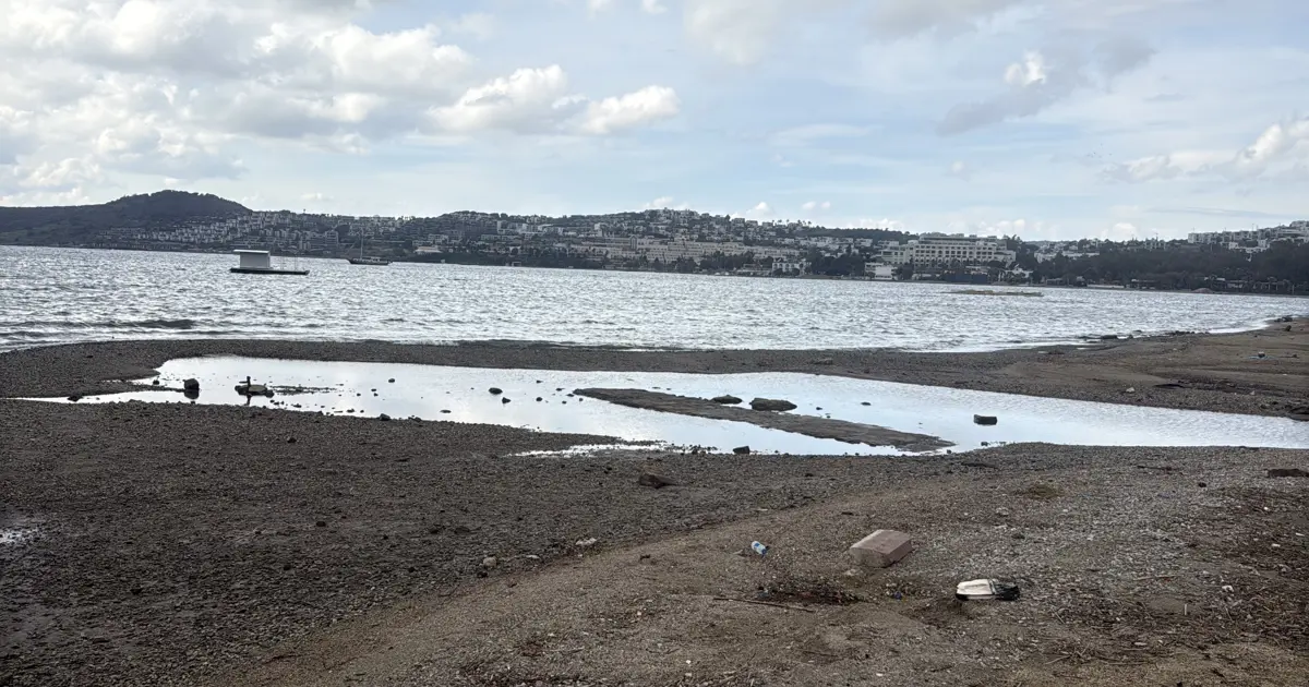 Bodrum’da korkutan görüntü. Deniz çekildi | NTV Haber
