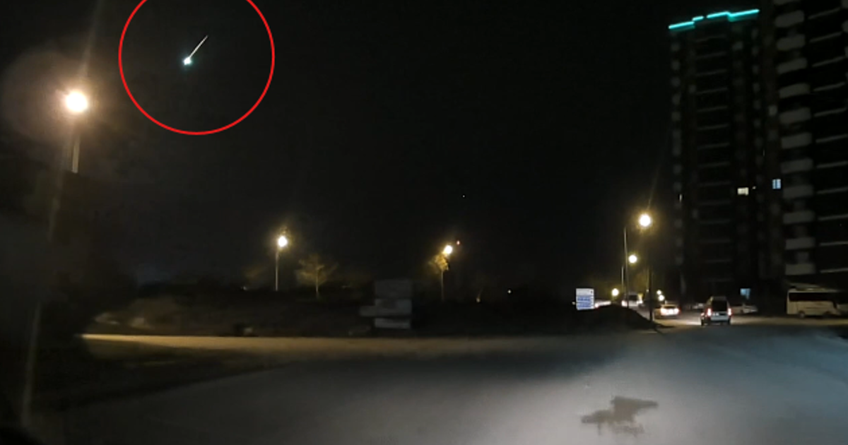 Adana'da göktaşı olduğu değerlendirilen bir cisim kameraya kaydedildi | NTV Haber