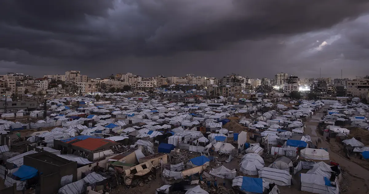 Gazze'de yangın felaketi. Anne ile çocuğu çadırda can verdi