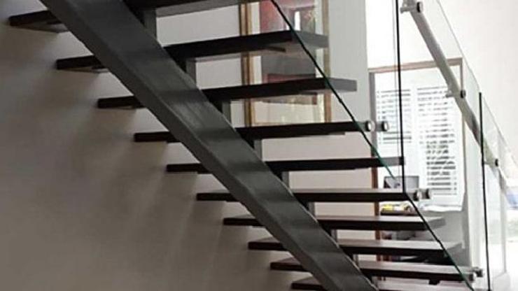 Rüyada Merdiven Çıkmak Ne Anlama Gelir? Rüyada Merdivenlerden Yukarı Çıkmak Nasıl Yorumlanır?