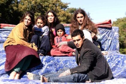 SAHİPSİZLER OYUNCU KADROSU | Sahipsizler dizisi oyuncuları kimler? İşte canlandırdıkları karakterler...