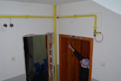 Doğal gaz borusuna kaynak yapılırken patlama meydana geldi: 2 yaralı