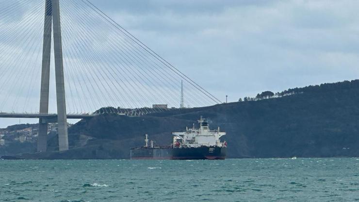 Boğazlardan geçen yıl yaklaşık 85 bin gemi geçti