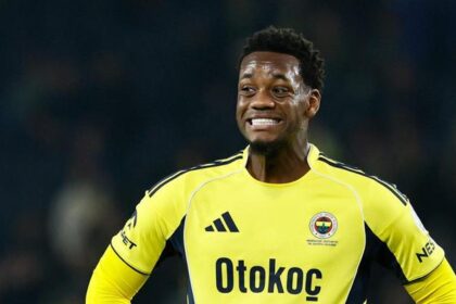 Fenerbahçe, Jhon Duran'a veda etti