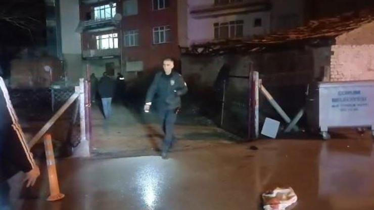 Sokak ortasında 2 kişi, bacaklarından vuruldu