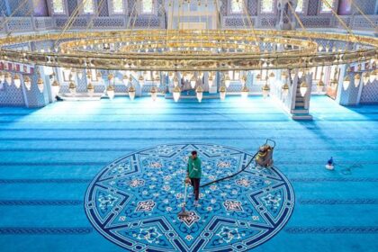 Mersin’de Ramazan ayı öncesinde ibadethanelere temizlik