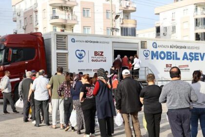 Mobil aşevi her akşam farklı mahallede