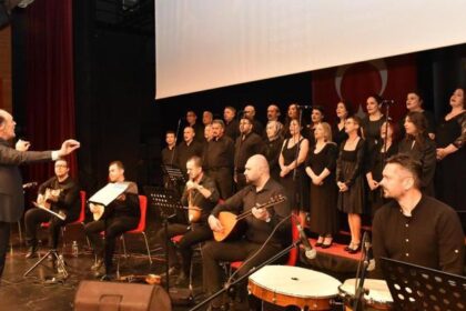 Kepez türkülerin ezgilerinde buluştu