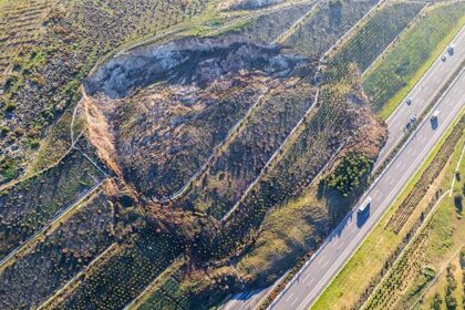 İzmir - İstanbul otoyolunda heyelan!