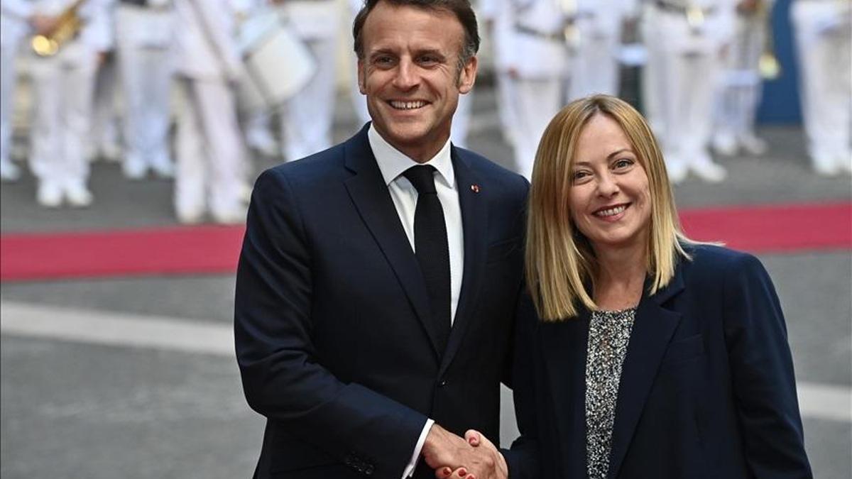 Fransa'daki cinayet diplomatik krize dönüştü: Macron ve Meloni kapıştı - Dünya Haberleri CNN TÜRK | Video