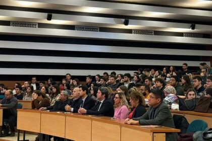 Öğrencilere bilişim dolandırıcılığı uyarısı