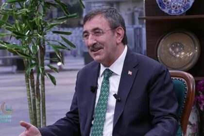 Cevdet Yılmaz Bir Ramazan Akşamında: “Ramazan arınma ve detoks ayıdır”