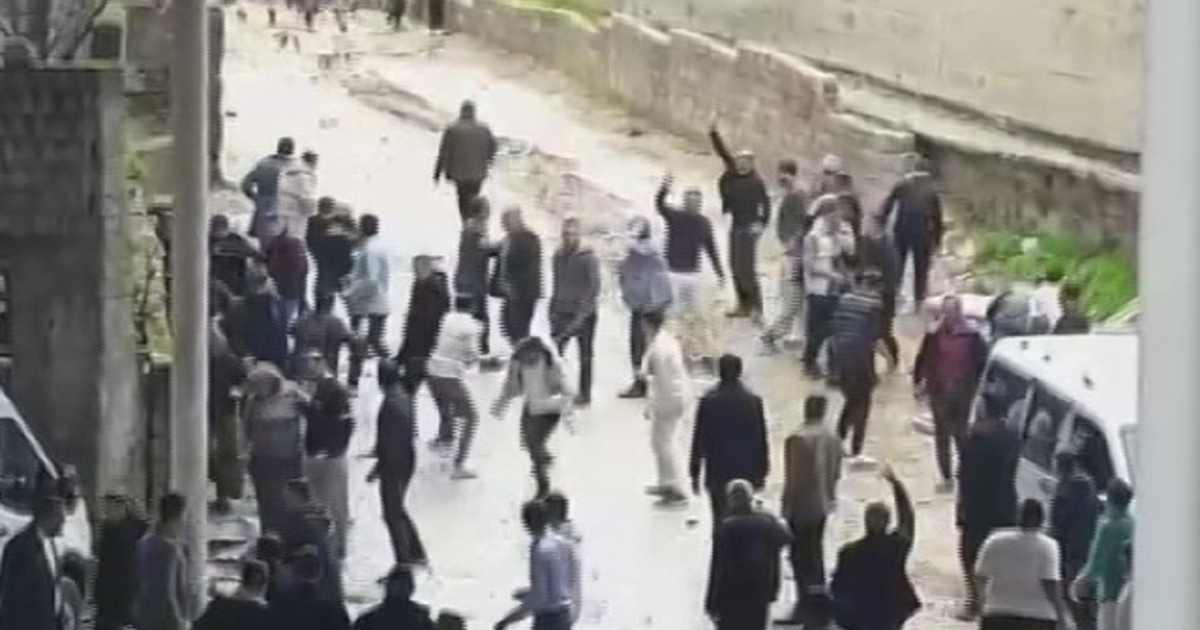 Bayram günü mahalle savaş alanına döndü: 3 ölü, 22 yaralı | NTV Haber