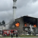 Büyükçekmece'de korkutan yangın. 3'ü çocuk 6 kişi kurtarıldı | NTV Haber