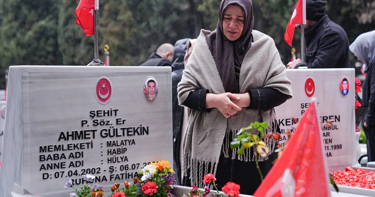 Edirnekapı Şehitliği'nde hüzünlü bayram | NTV Haber