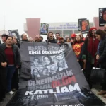 Kozmetik fabrikasında yangın davası başladı. Aileler adalet istedi | NTV Haber