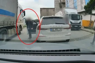 Araçtan inip saldırdı: Trafik magandalarına 181 bin lira ceza | NTV Haber