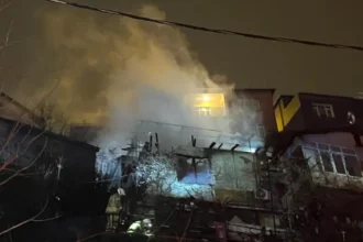 Sarıyer’de iki gecekondu alev alev yandı: 6 yaralı | NTV Haber