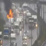 Korkutan yangın: TIR seyir halindeyken alev alev yandı | NTV Haber