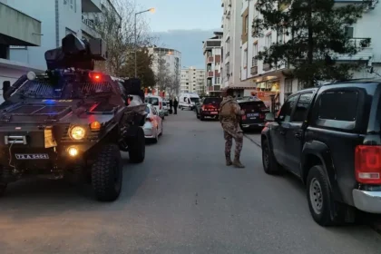 17 yaşındaki çocuk, annesi ile ağabeyini katletti | NTV Haber