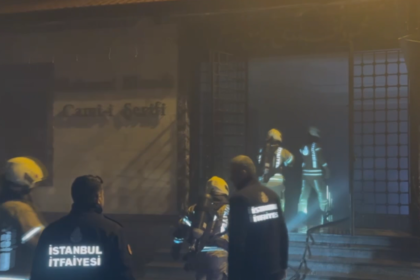 Camide gece yarısı yangın çıktı | NTV Haber