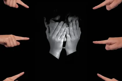 "Her 7 çocuktan biri akran zorbalığına uğruyor" Meclis komisyonundan dikkat çeken rapor | NTV Haber