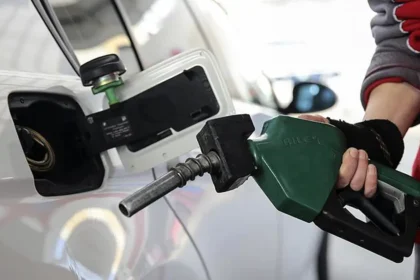 Avrupa'da akaryakıt krizi. Fransızlar ve Portekizliler ucuz akaryakıt için İspanya'ya geçiyor