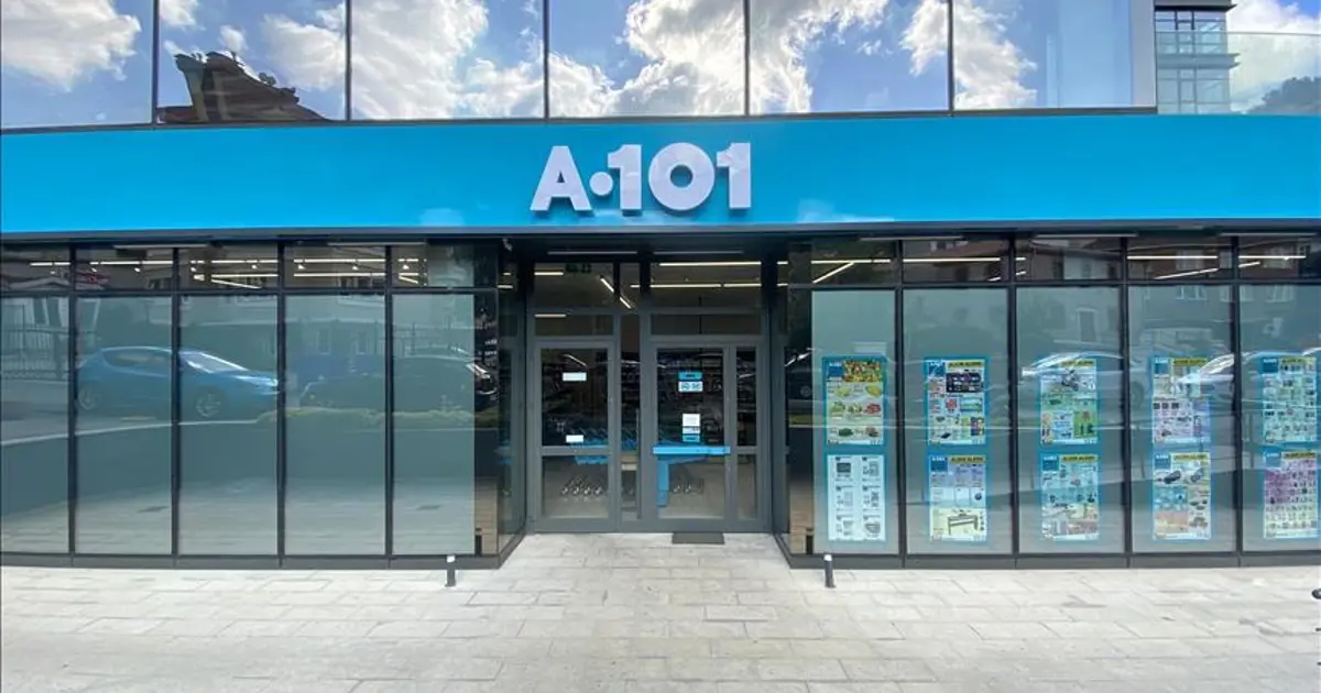 A101 aktüel ürünler kataloğu 26 Mart 2026: 58 inç televizyon, oyuncu masası, 150cc motosiklet ve bahçe ekipmanları bugün satışta | NTV Haber