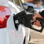 Savaşın etkisi sürüyor motorinde yine fiyat artışı yapıldı. Yeni motorin ve benzin fiyatları | NTV Haber