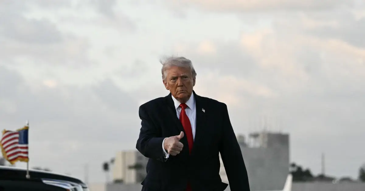 Trump'tan Hürmüz tehdidi: Donanmaya İran'a ücret ödeyen gemileri bulun talimatı verdim