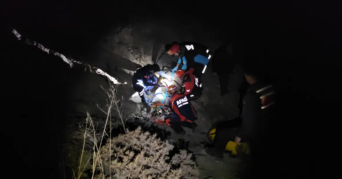 Mantar toplarken 250 metrelik uçuruma düştü | NTV Haber