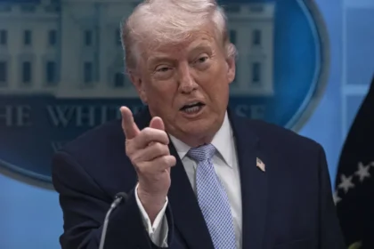 İngiliz basını: Trump anlamadığı düşmanla savaşta