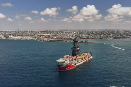 Çağrı Bey sondaj gemisi Somali'de. Bakan Bayraktar: Somali'de yeni bir dönem başladı | NTV Haber