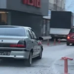 Kaza yapınca plakalarını söktü ama polisten kaçamadı | NTV Haber