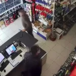 Antalya açıklarında 4.7 büyüklüğünde deprem; Demre'deki sarsıntı anı kamerada | NTV Haber