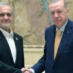 Pezeşkiyan'dan Türkiye'ye övgü. "Türk milletinin etkileyici dayanışmasını takdir ediyoruz"