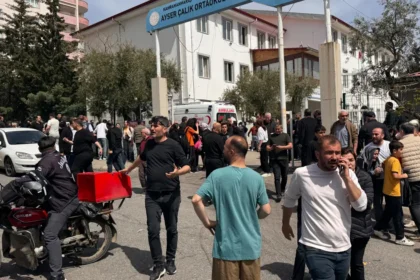 Kahramanmaraş'ta okulda silahlı saldırı. Can kaybı 9'a yükseldi | NTV Haber