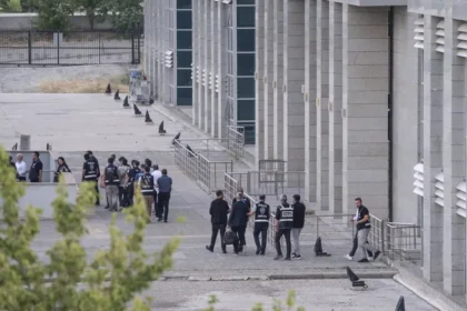 Etimesgut Belediyesi soruşturması. Başkan Yardımcısı Mutlu Kerimoğlu'nun uyuşturucu testi pozitif çıktı | NTV Haber