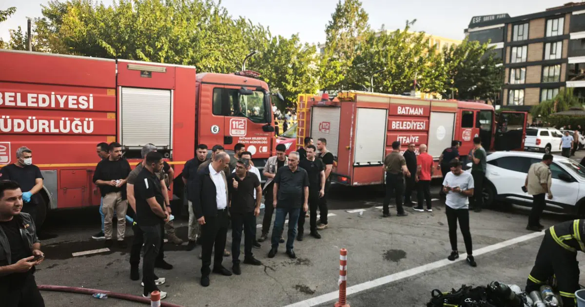 Batman'da spor salonunda çıkan yangında 2 kişi öldü, 10 kişi yaralandı | NTV Haber