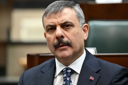 Suça sürüklenen çocuk düzenlenmesi. Bakan Çiftçi: Sadece cezalandırmıyor, suça giden yolu kesiyor | NTV Haber